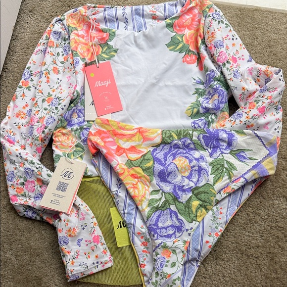 Floral Maaji Women’s - Picture 1 of 2